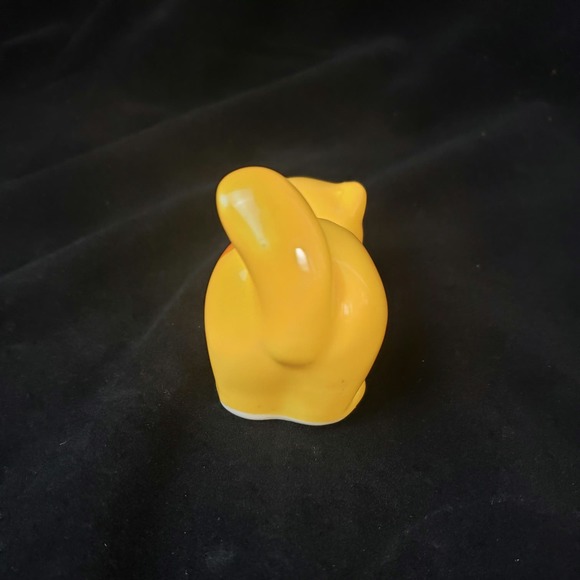 Figural Cat Salt and Pepper Shakers Gray Cat Yellow Striped Cat - Picture 6 of 10